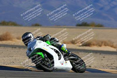 media/Jan-08-2022-SoCal Trackdays (Sat) [[1ec2777125]]/Turn 4 (1145am)/